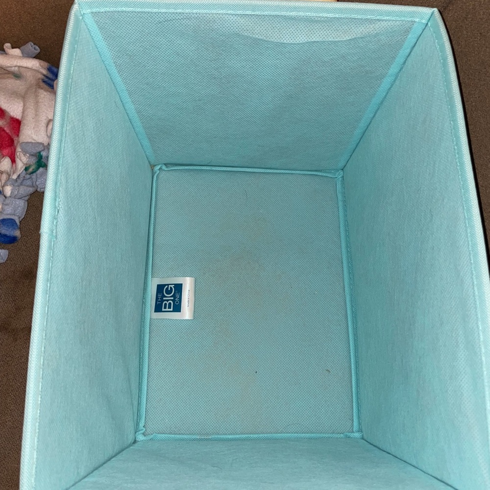 Container - Picture 2 of 2